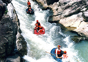 激流勇進(jìn)冒險(xiǎn)活動